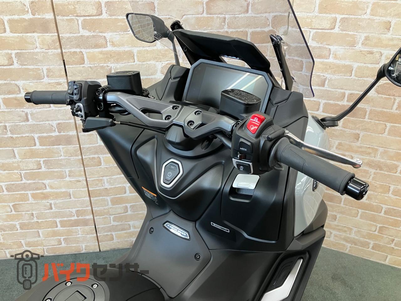 T-MAX560 TECH MAX ABS　スマートキー　インジェクション　2026年モデル　水冷２気筒エンジン_8