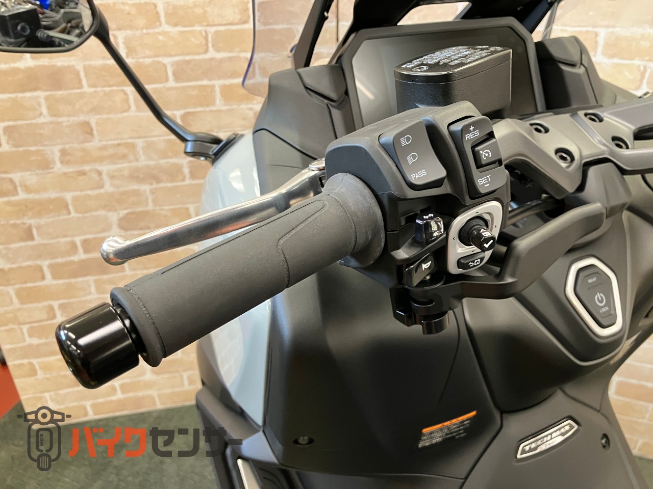 T-MAX560 TECH MAX ABS　スマートキー　インジェクション　2026年モデル　水冷２気筒エンジン_15