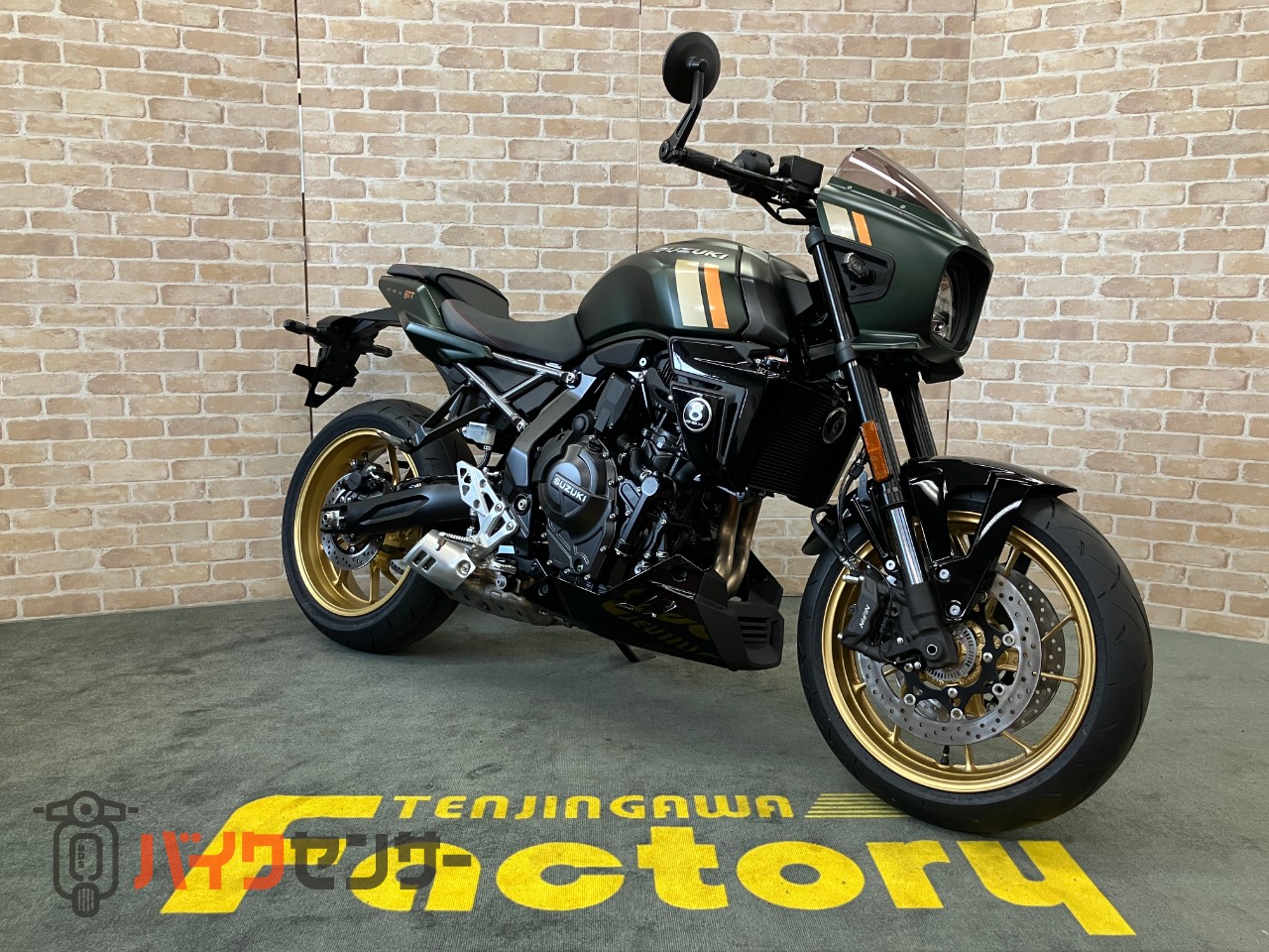 GSX-8TT リチウムイオンバッテリー クイックシフター トラクションコントロール バーエンドミラー_2