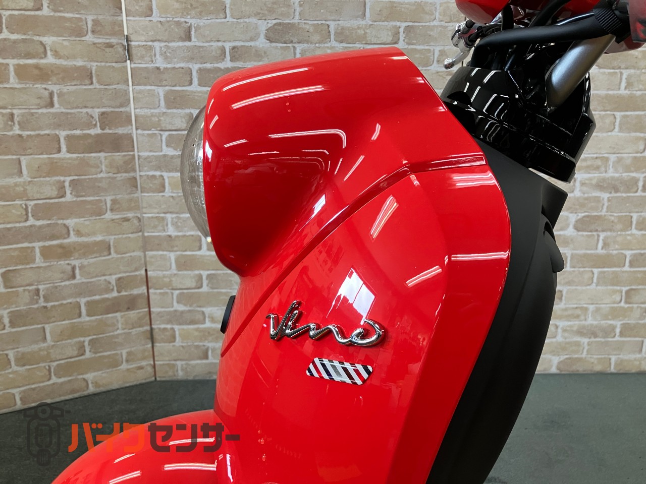 ビーノ メットインスクーター　アイドリングストップ　ファイティングレッド_9