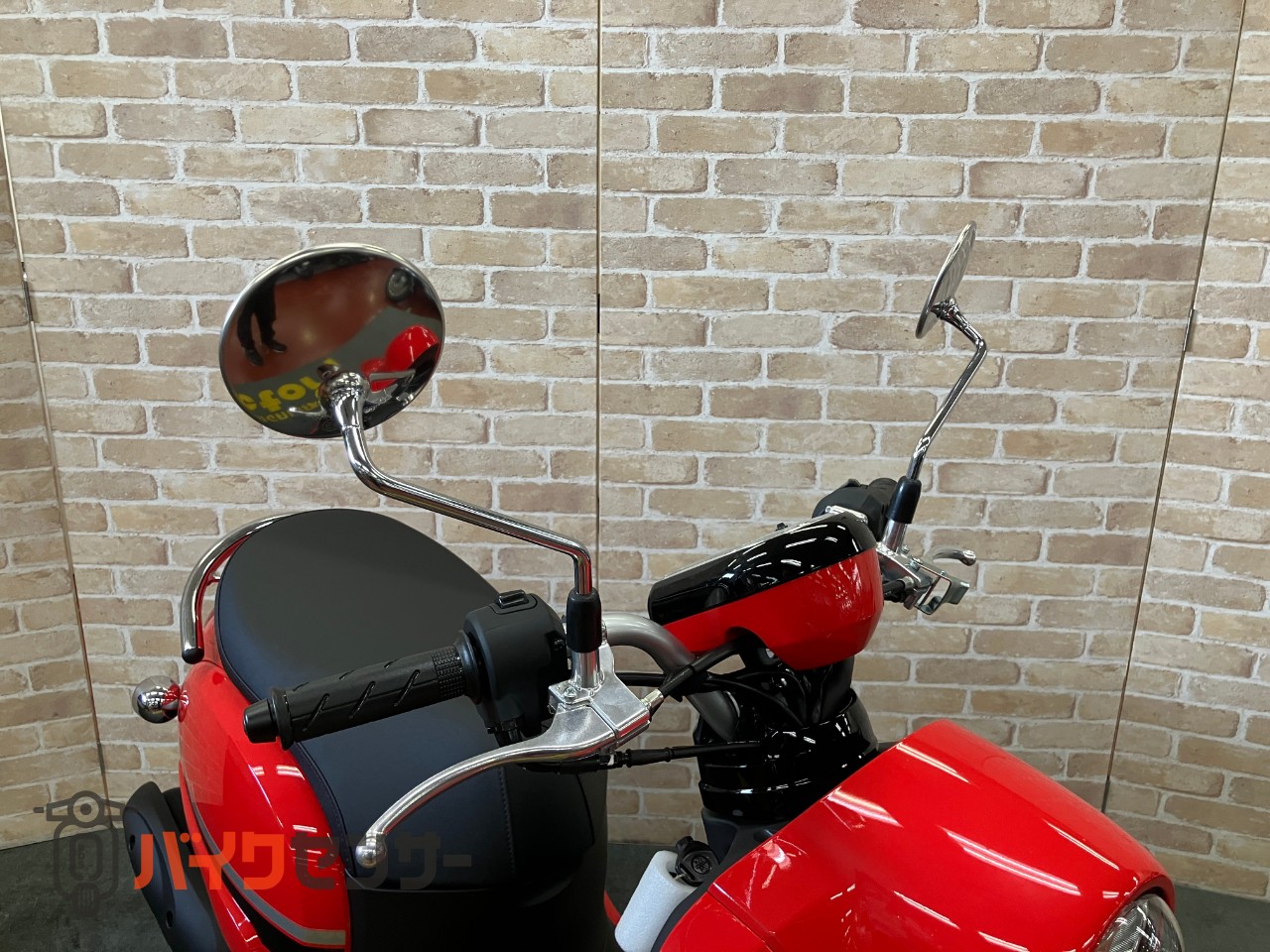 ビーノ メットインスクーター　アイドリングストップ　ファイティングレッド_21