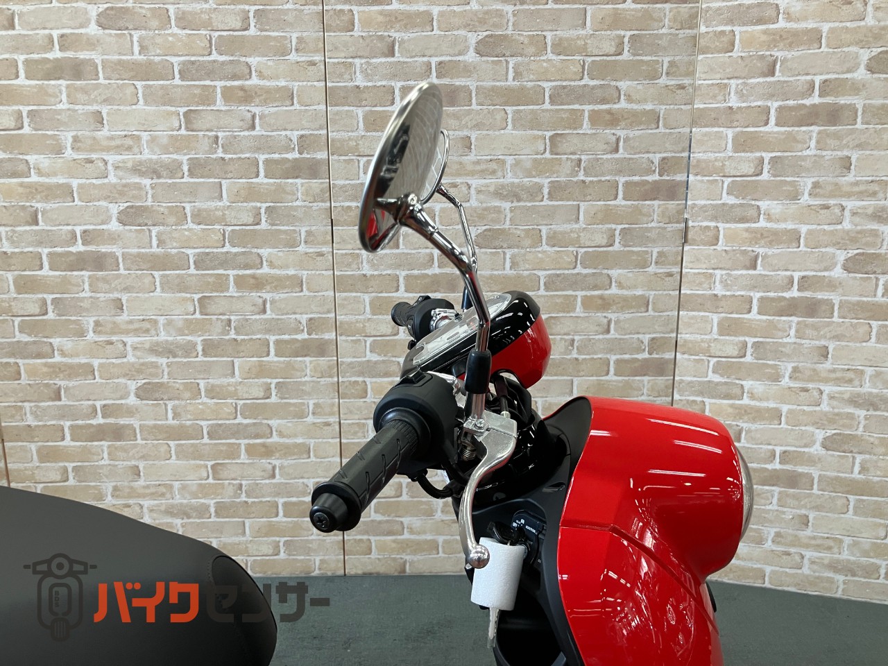 ビーノ メットインスクーター　アイドリングストップ　ファイティングレッド_25