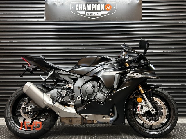 YZF-R1