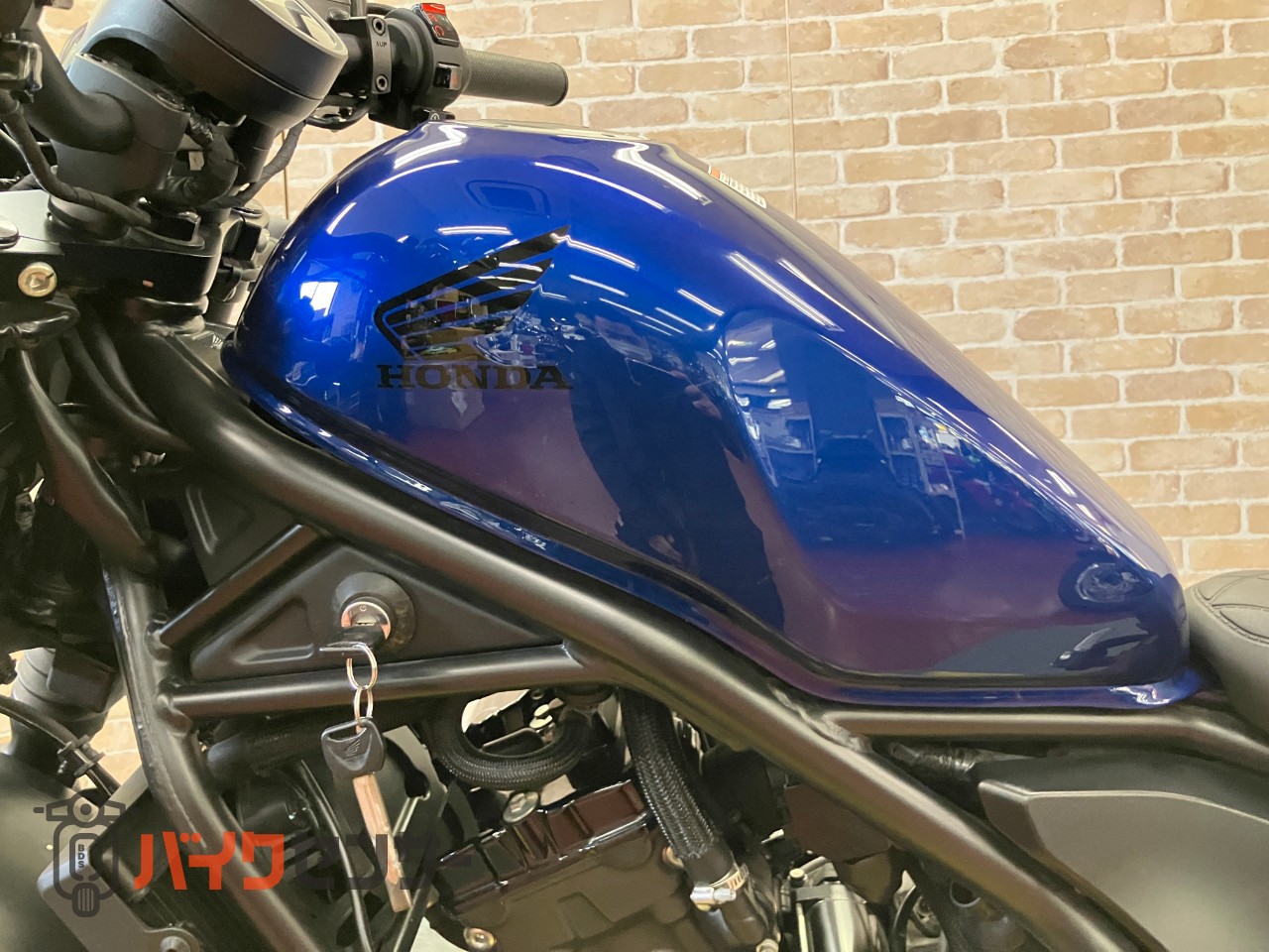 レブル250 Sエディション　パールスペンサーブルー　サイドバックサポート_13