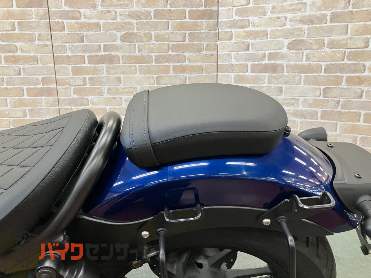 レブル250 Sエディション　パールスペンサーブルー　サイドバックサポート_17