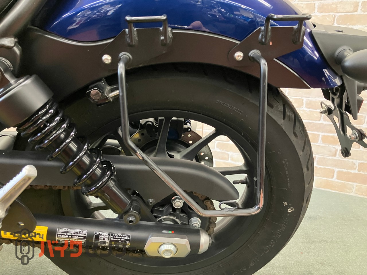 レブル250 Sエディション　パールスペンサーブルー　サイドバックサポート_18