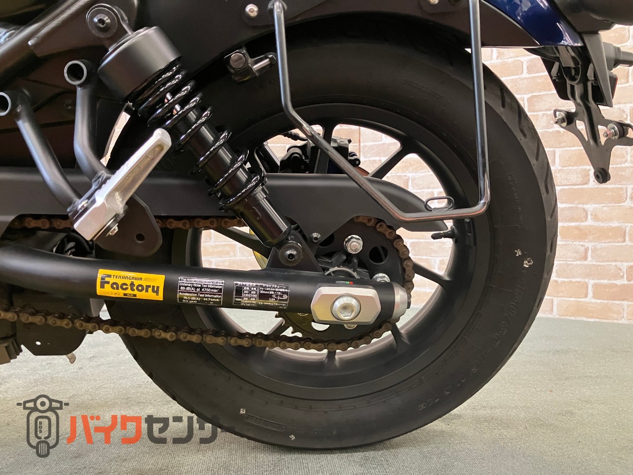 レブル250 Sエディション　パールスペンサーブルー　サイドバックサポート_19