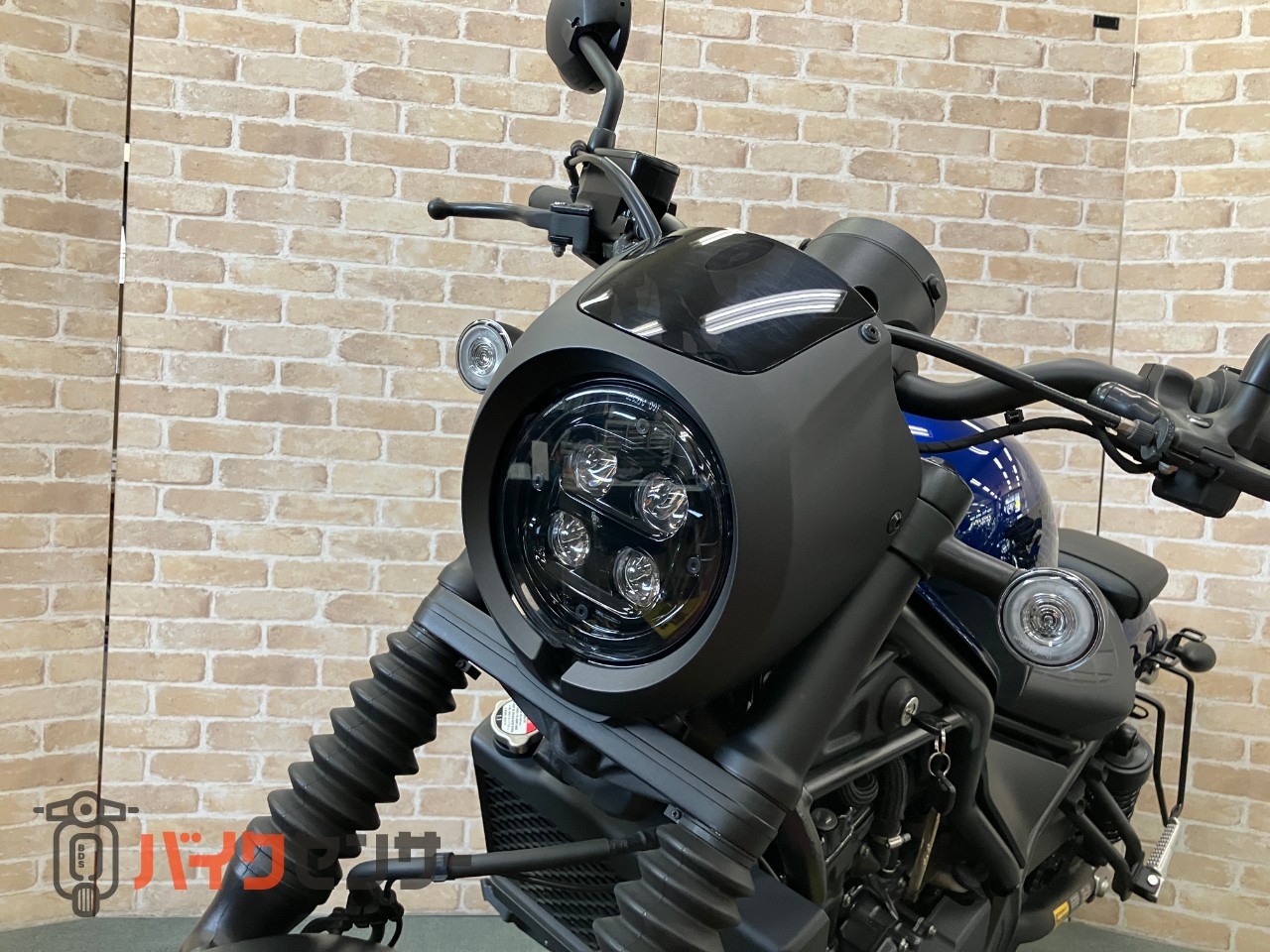 レブル250 Sエディション　パールスペンサーブルー　サイドバックサポート_21