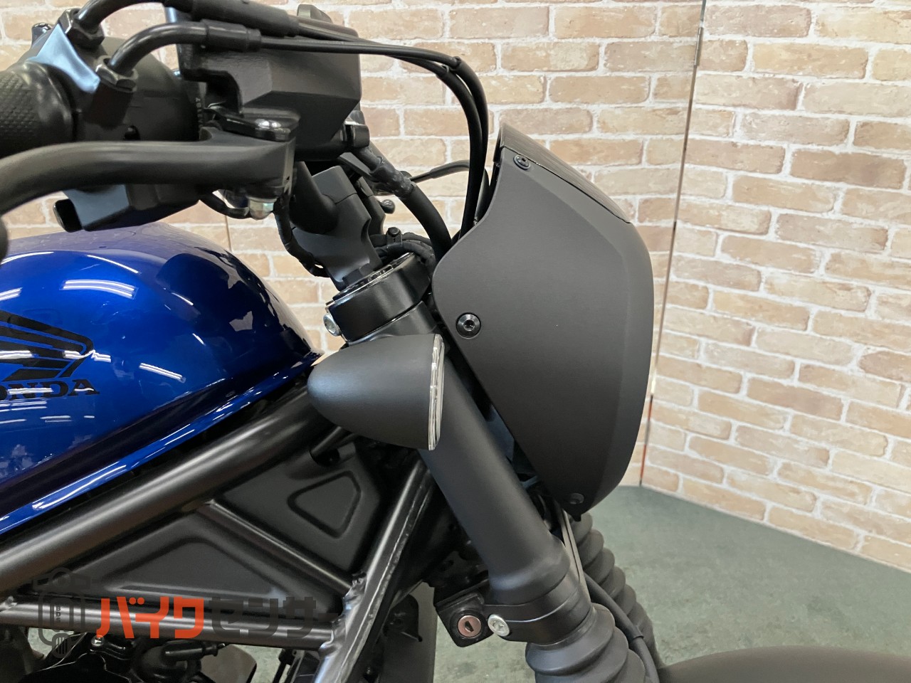 レブル250 Sエディション　パールスペンサーブルー　サイドバックサポート_32