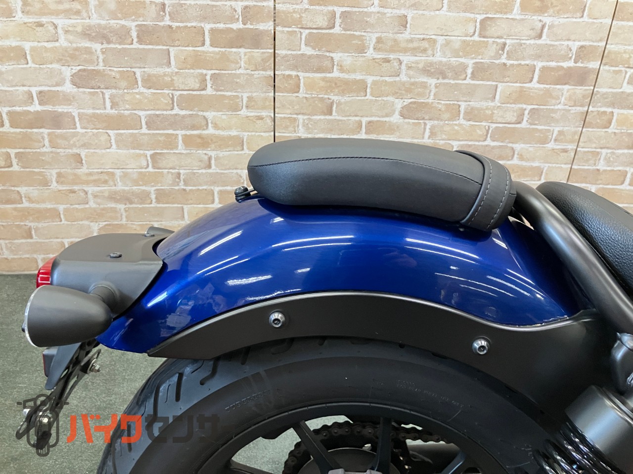 レブル250 Sエディション　パールスペンサーブルー　サイドバックサポート_38