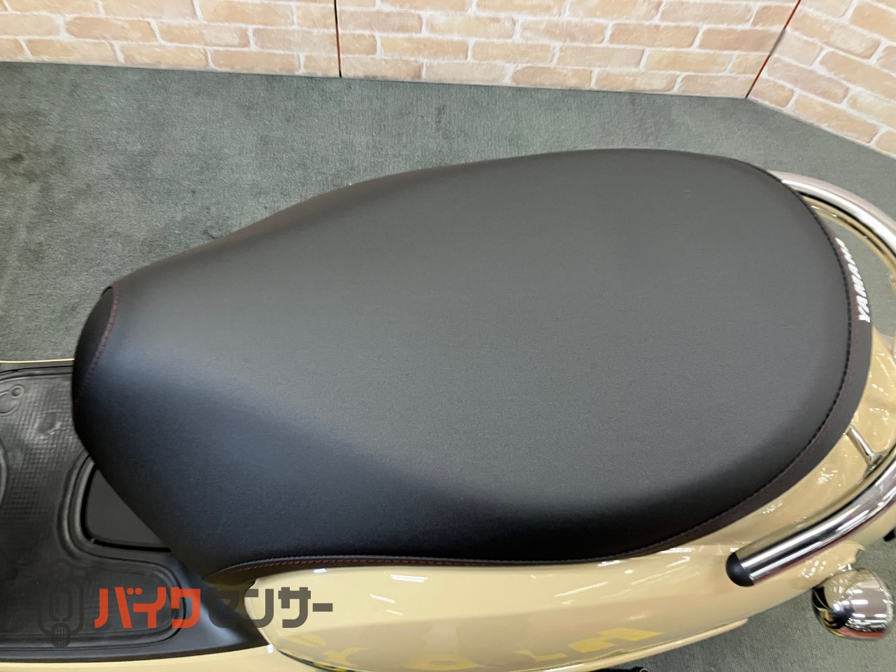 ビーノ　メットインスクーター　ハーベストベージュ　アイドリングストップ_25