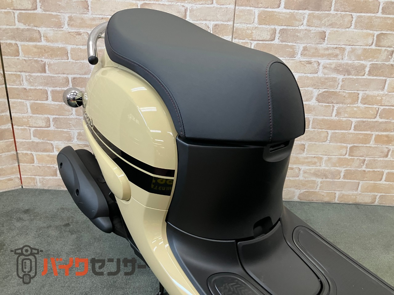 ビーノ　メットインスクーター　ハーベストベージュ　アイドリングストップ_33