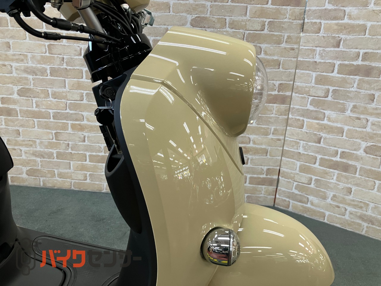 ビーノ　メットインスクーター　ハーベストベージュ　アイドリングストップ_35