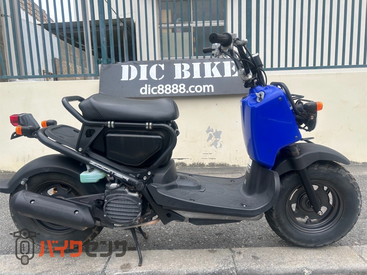ホンダ ズーマー 2008年 インジェクションタイプ シート新品張替え 