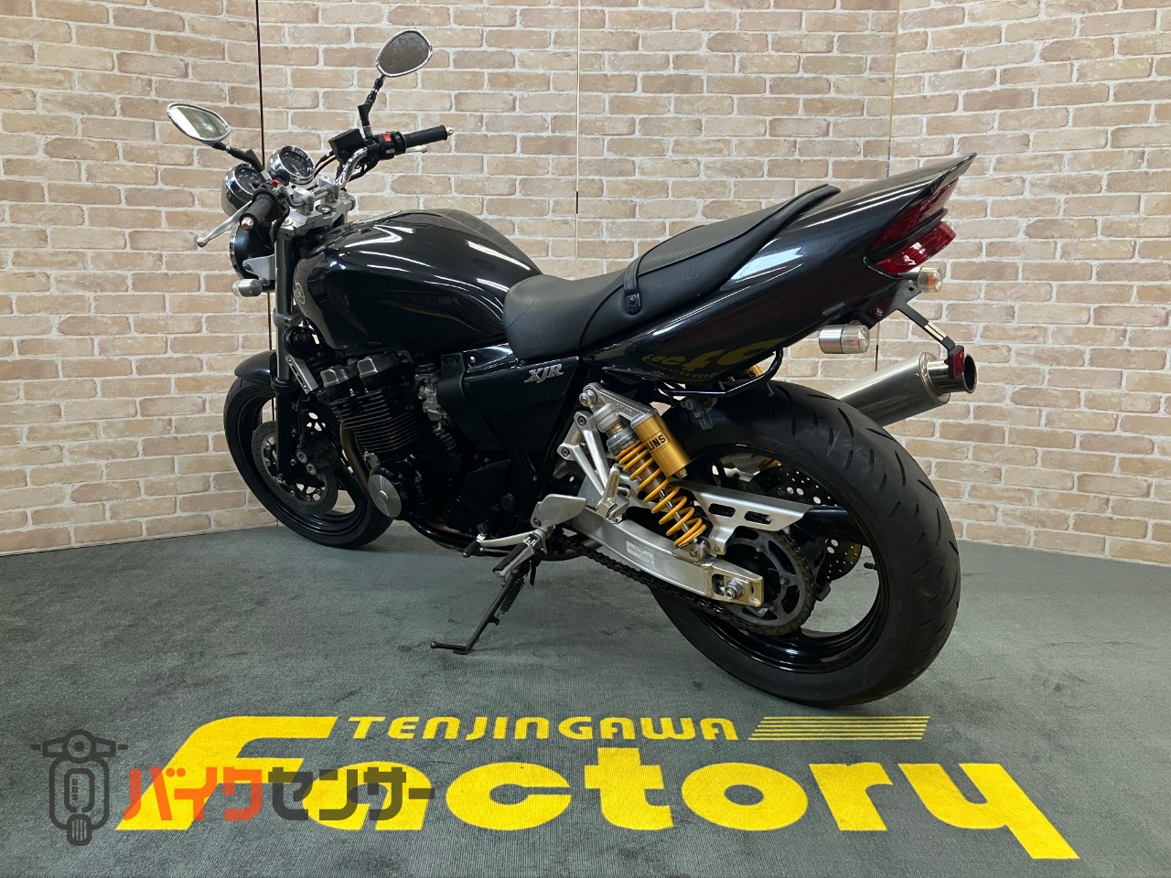 XJR400R オーリンズサスペンション　最終モデル　MOSキャリパー　ストライカーマフラー_5