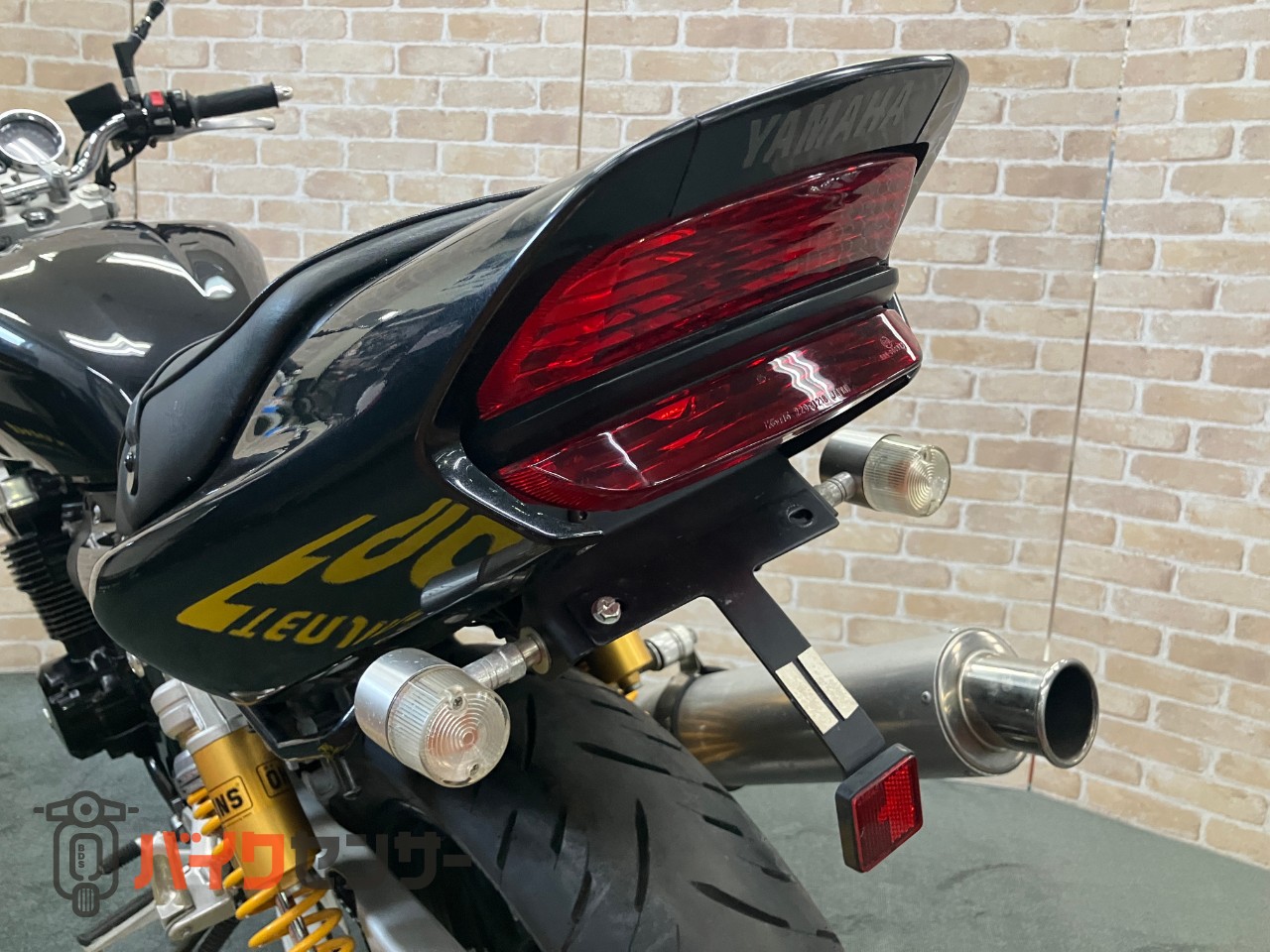 XJR400R オーリンズサスペンション　最終モデル　MOSキャリパー　ストライカーマフラー_6