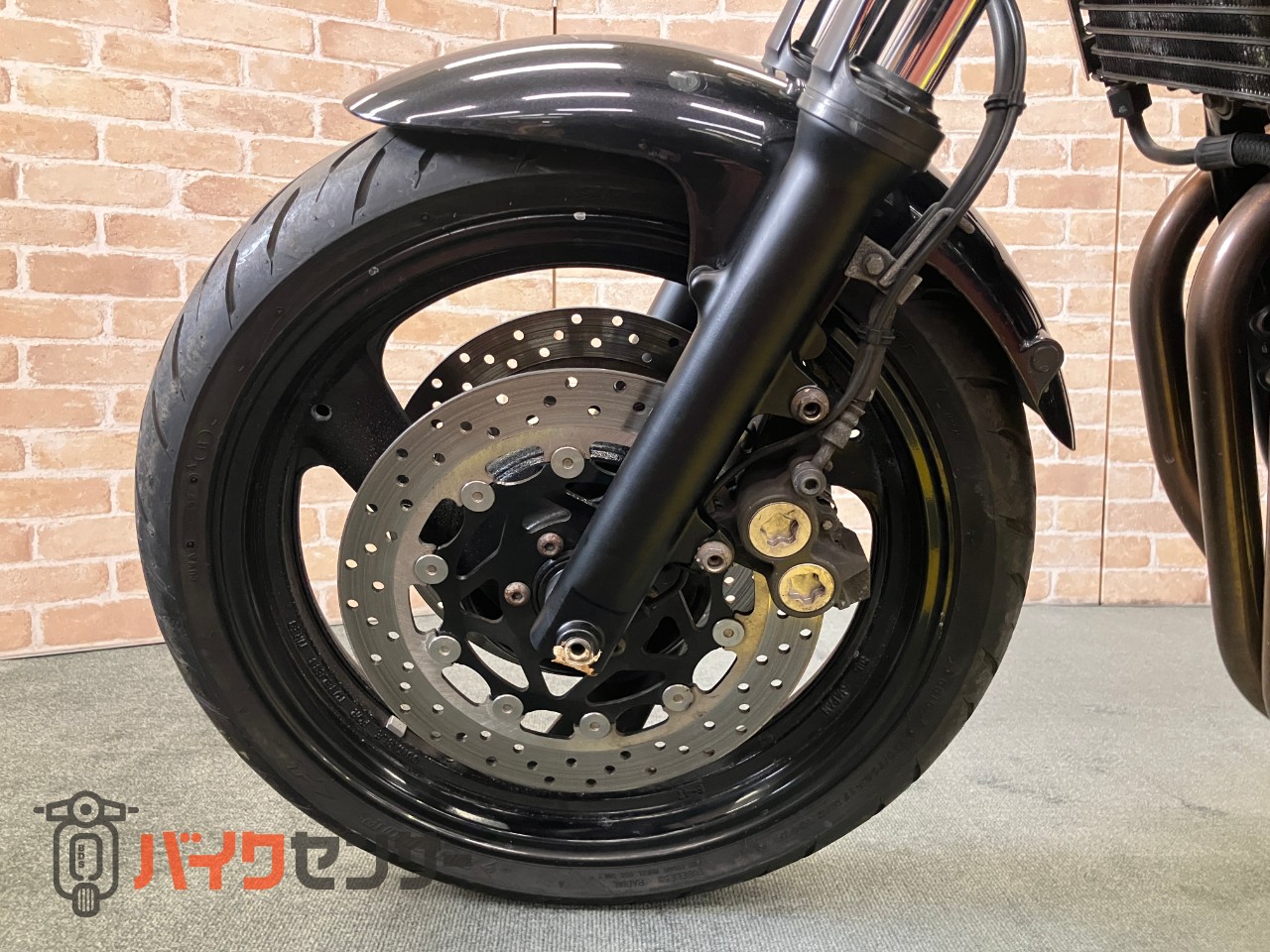 XJR400R オーリンズサスペンション　最終モデル　MOSキャリパー　ストライカーマフラー_13