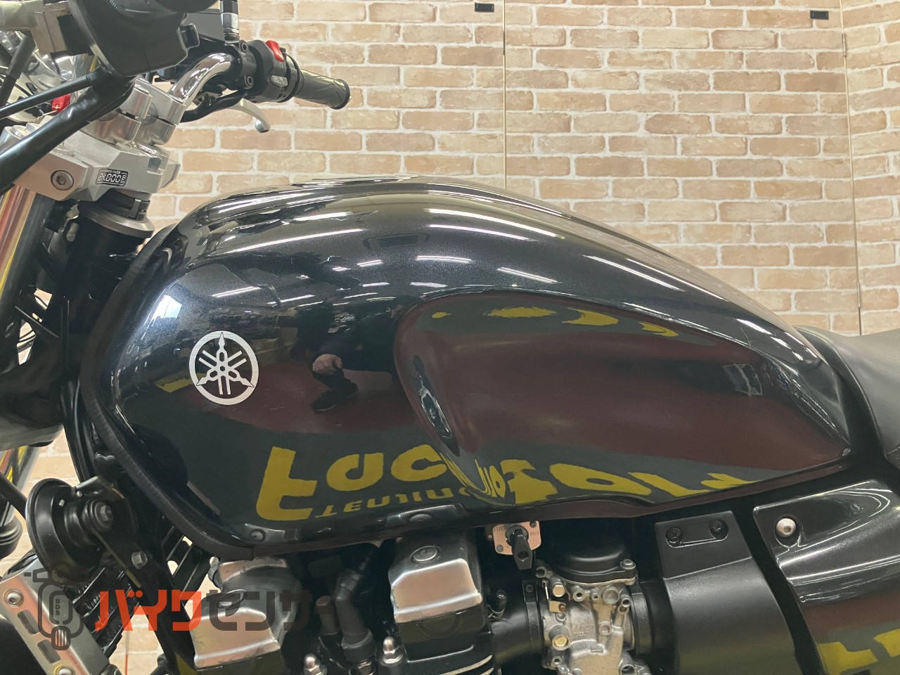 XJR400R オーリンズサスペンション　最終モデル　MOSキャリパー　ストライカーマフラー_14