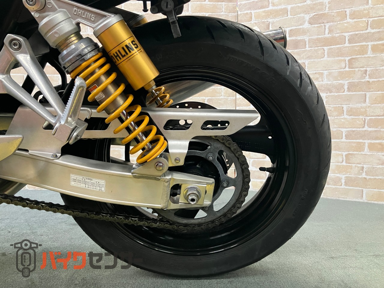 XJR400R オーリンズサスペンション　最終モデル　MOSキャリパー　ストライカーマフラー_19