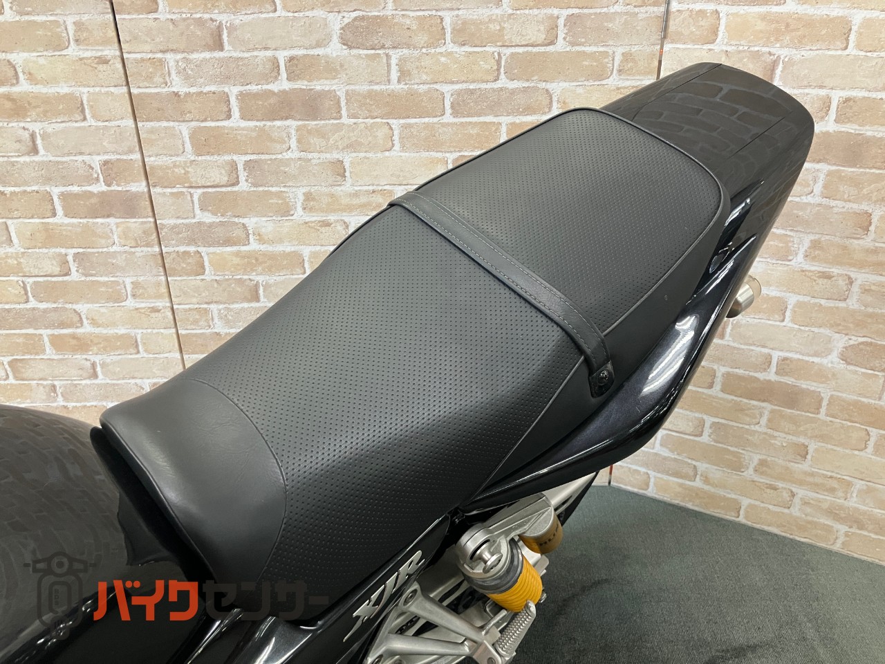 XJR400R オーリンズサスペンション　最終モデル　MOSキャリパー　ストライカーマフラー_23