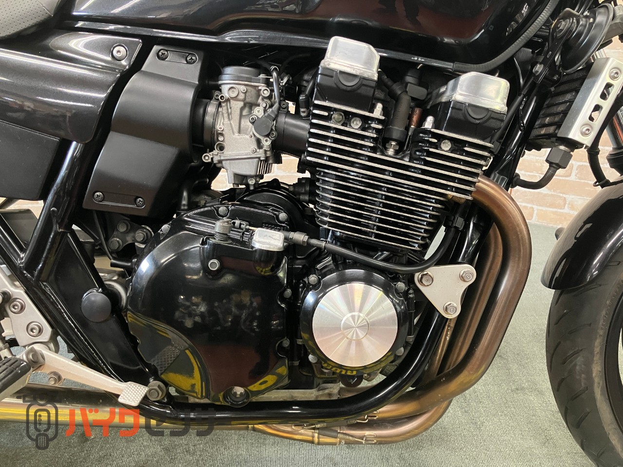 XJR400R オーリンズサスペンション　最終モデル　MOSキャリパー　ストライカーマフラー_32