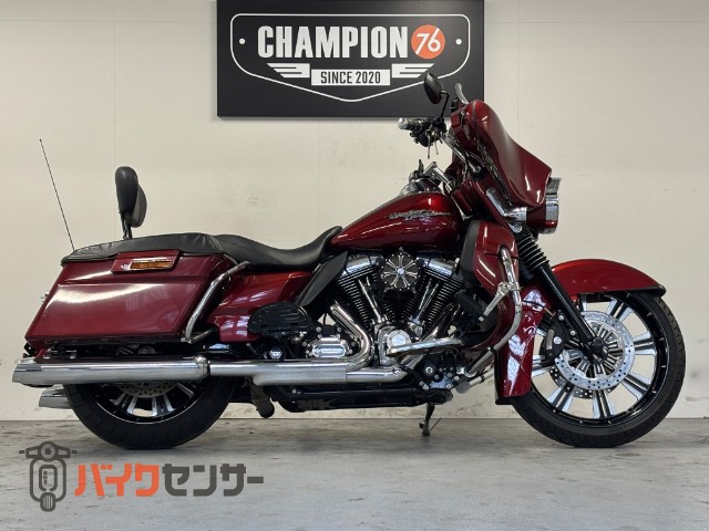 FLHX ストリートグライド　ストリートグライド　２１ｉｎカスタムホイール　ＣＣバー　ラケッジラック　バガーハンドル　フォークカバー