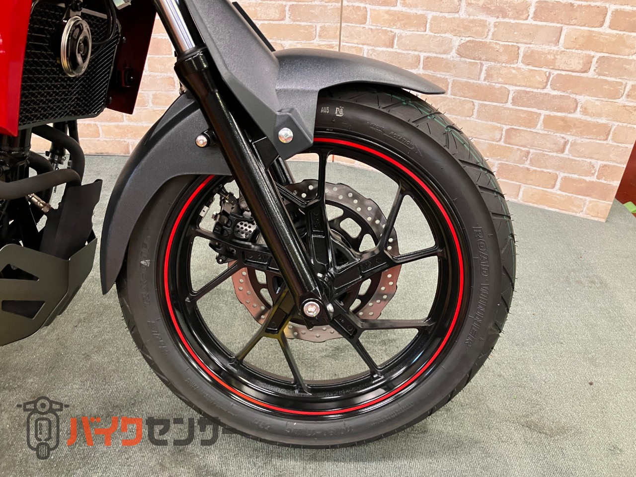 スズキ　Ｖ－ストローム２５０　2024モデル　リヤキャリア　ＤＣ電源　ナックルカバー　センタースタンド_8