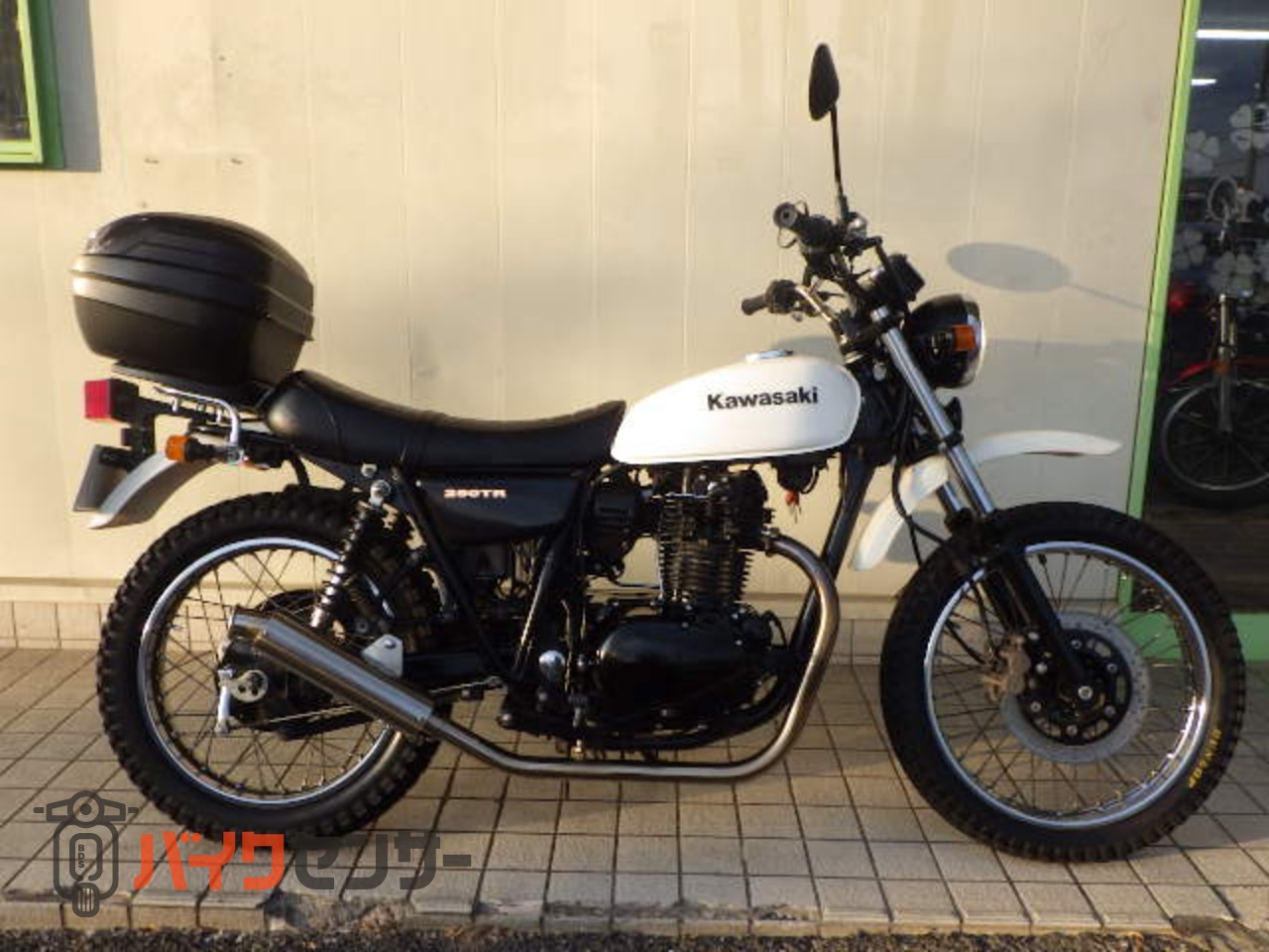 カワサキ 【動画有り】250TR 社外マフラー リアボックス付き B616924