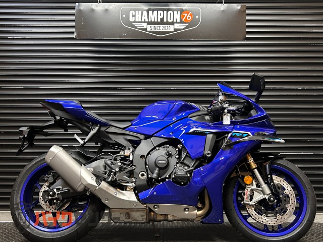 YZF-R1