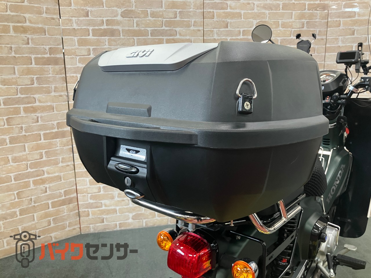 クロスカブ110　カスタムマフラー　アンダーガード　グリップヒーター　レッグガード_25