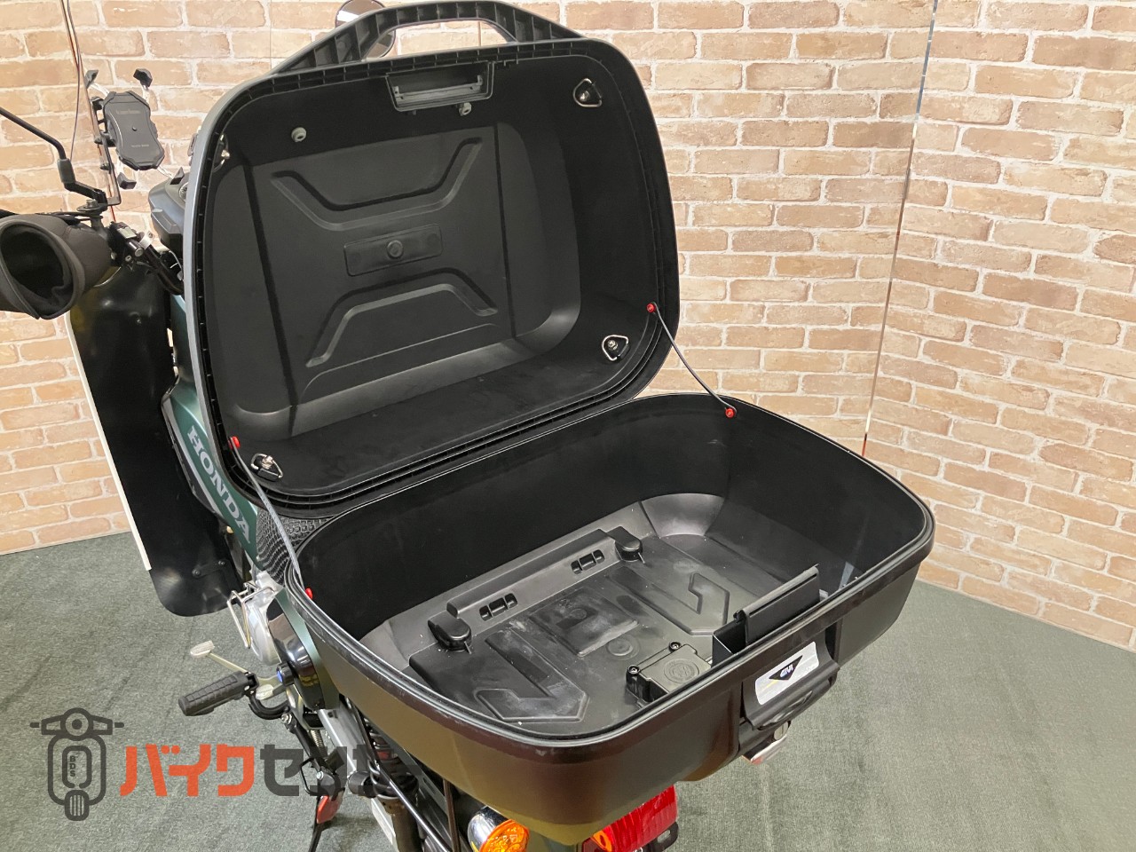 クロスカブ110　カスタムマフラー　アンダーガード　グリップヒーター　レッグガード_31