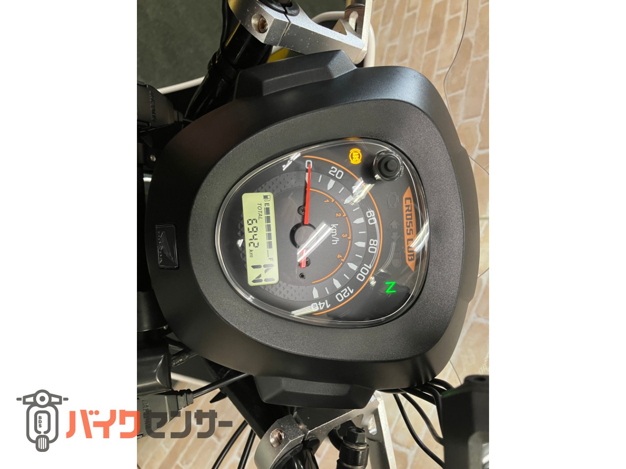 クロスカブ110　カスタムマフラー　アンダーガード　グリップヒーター　レッグガード_36