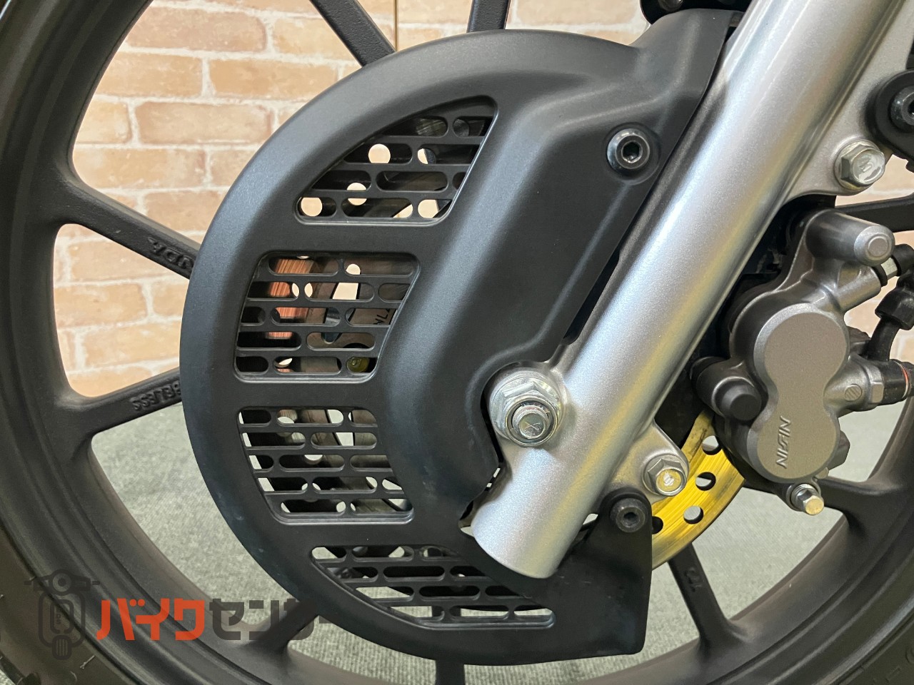 クロスカブ110　カスタムマフラー　アンダーガード　グリップヒーター　レッグガード_42