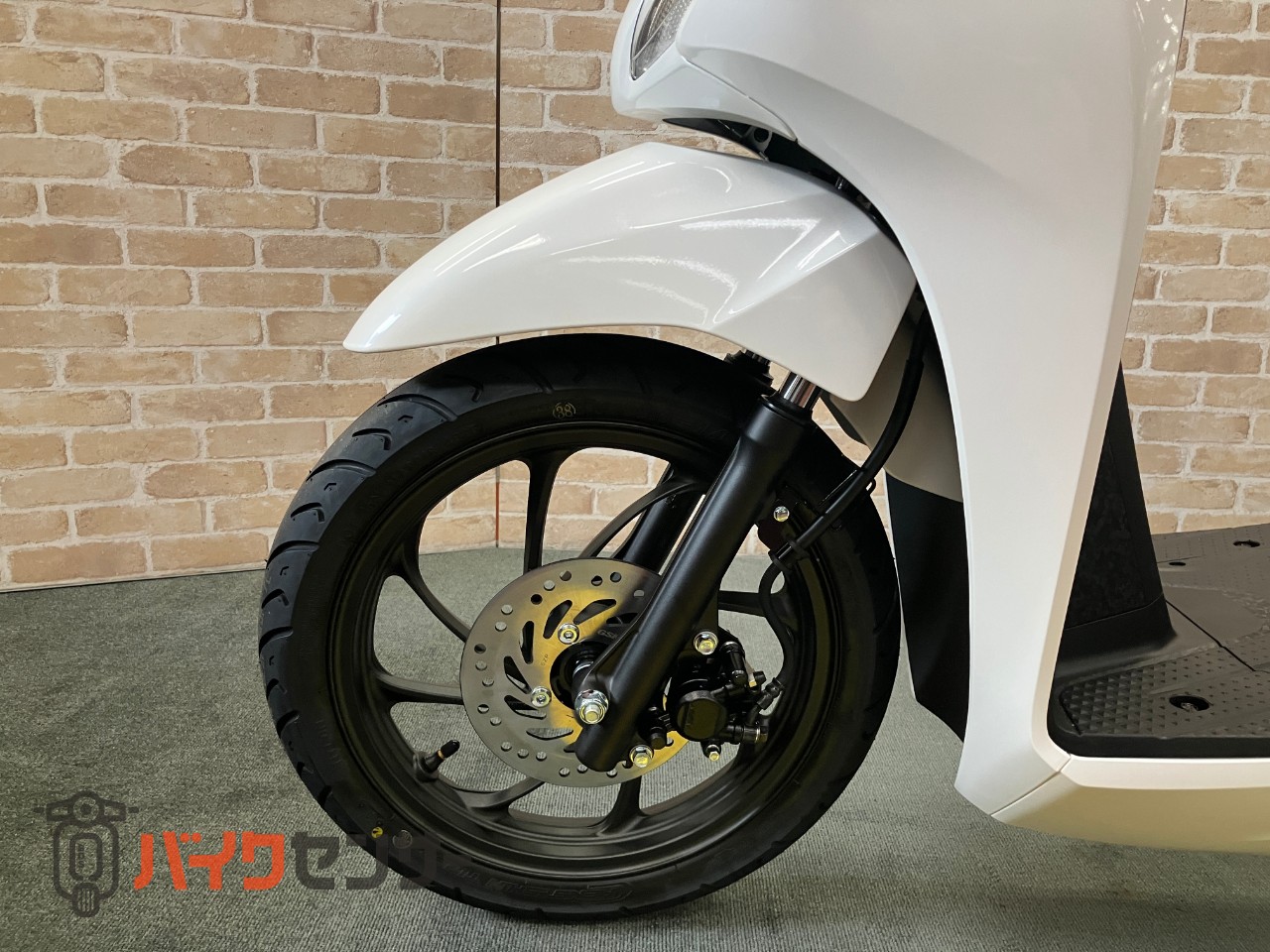 DIO110 Lite　パール スノーフレーク ホワイト　新基準原付・原付免許運転可能　メットイン　サイドスタンド_13