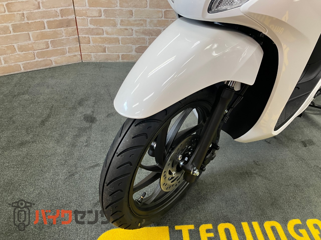 DIO110 Lite　パール スノーフレーク ホワイト　新基準原付・原付免許運転可能　メットイン　サイドスタンド_25