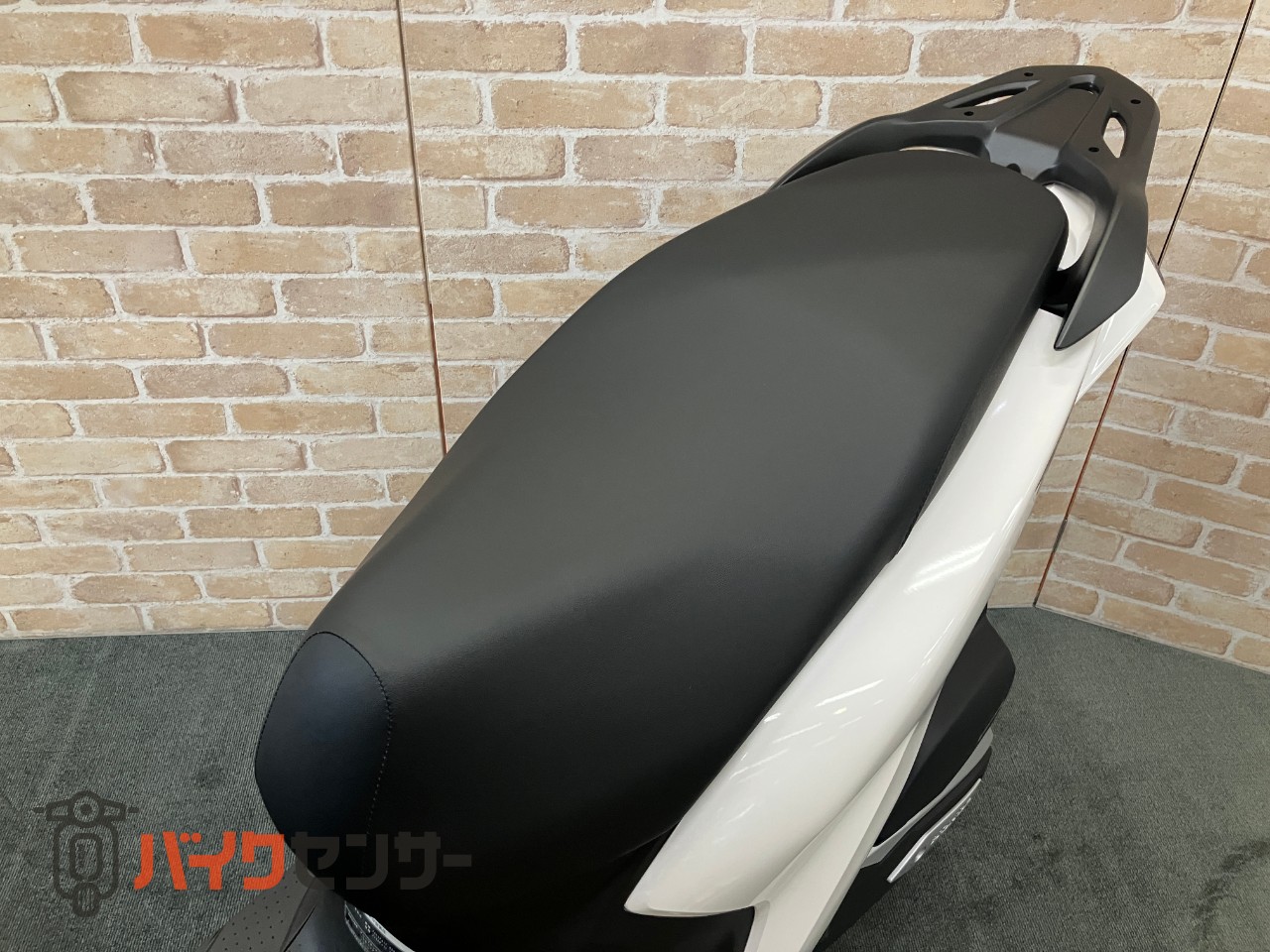 DIO110 Lite　パール スノーフレーク ホワイト　新基準原付・原付免許運転可能　メットイン　サイドスタンド_26