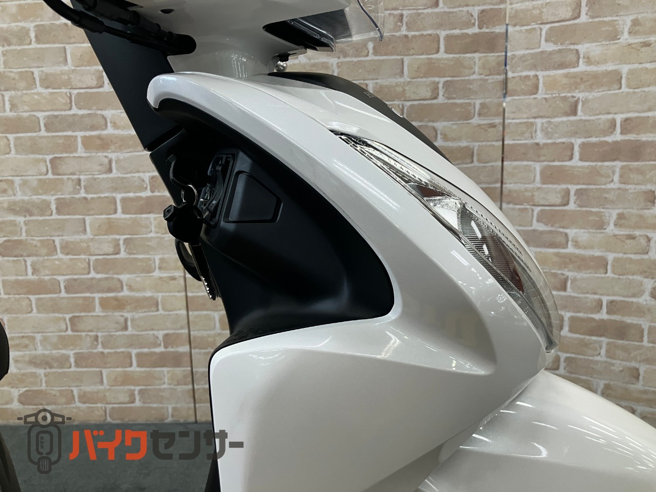 DIO110 Lite　パール スノーフレーク ホワイト　新基準原付・原付免許運転可能　メットイン　サイドスタンド_43