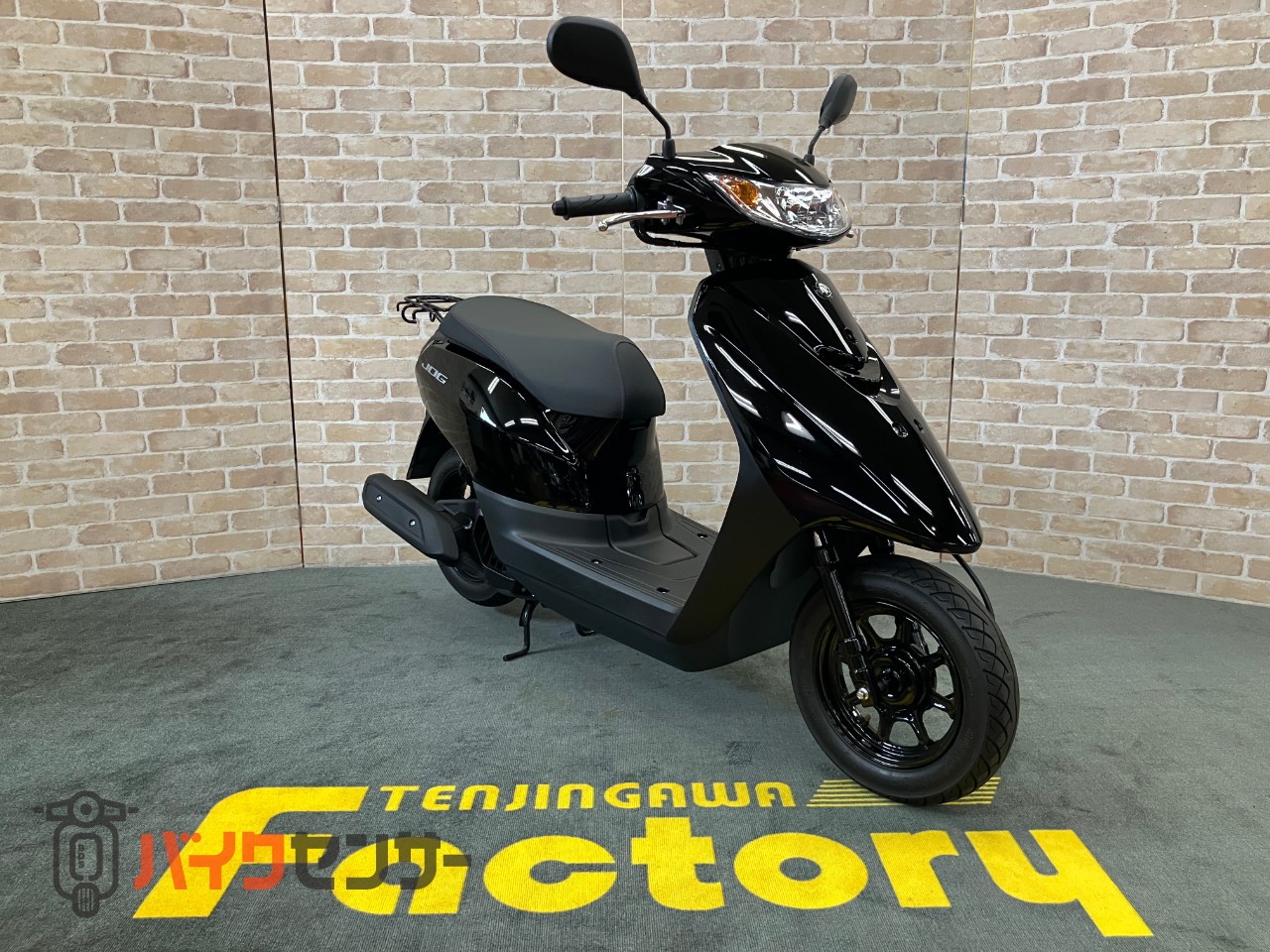 JOG ５０ｃｃ　スクーター　水冷エンジン　メットイン　デジタルメーター_2