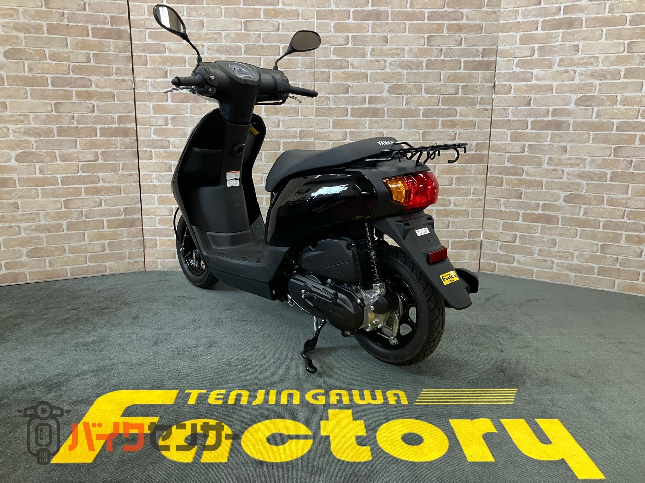 JOG ５０ｃｃ　スクーター　水冷エンジン　メットイン　デジタルメーター_5
