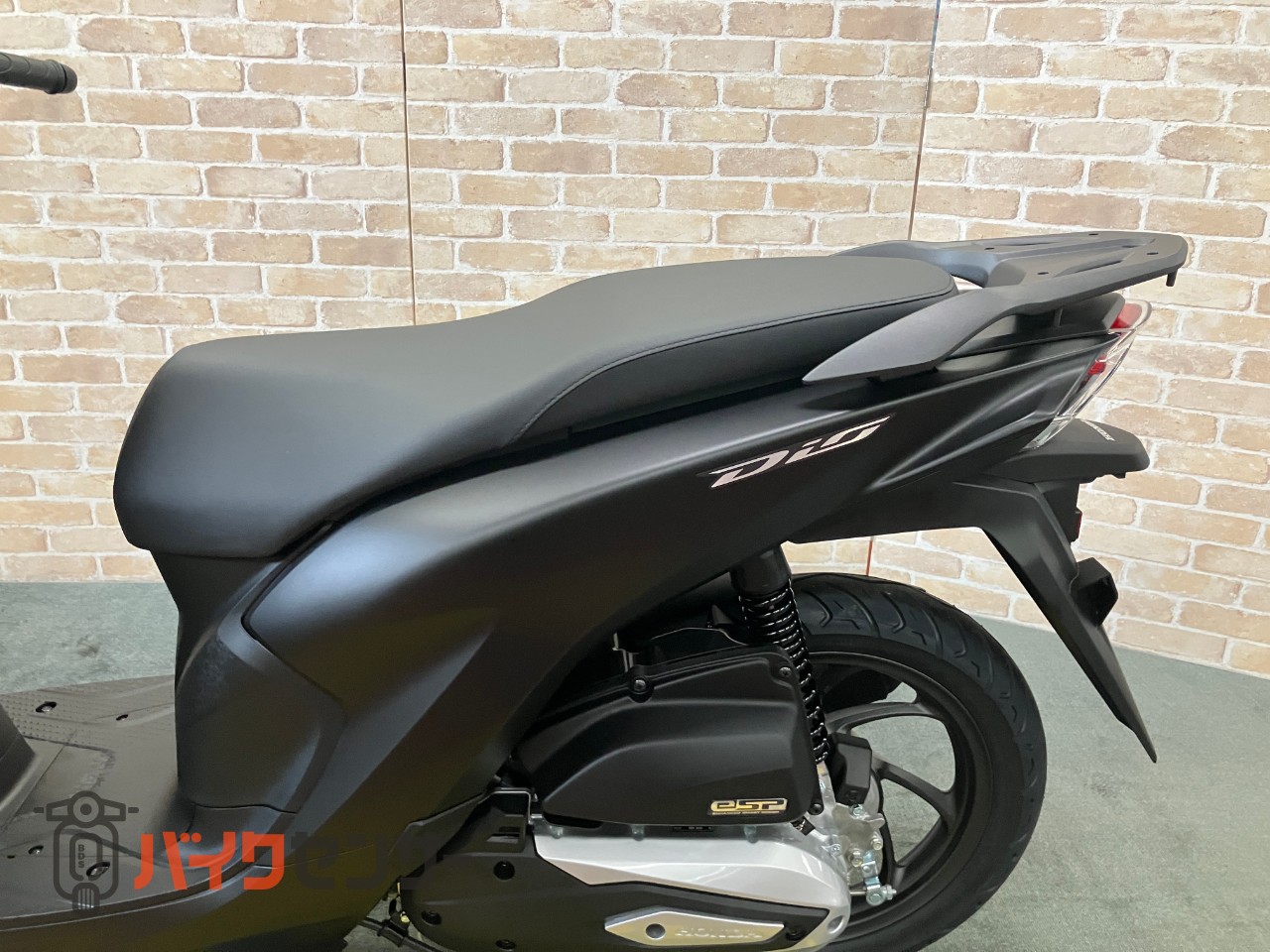 DIO110 Lite　新基準原付・原付免許運転可能　メットイン　サイドスタンド　マット ギャラクシーブラックメタリック_16