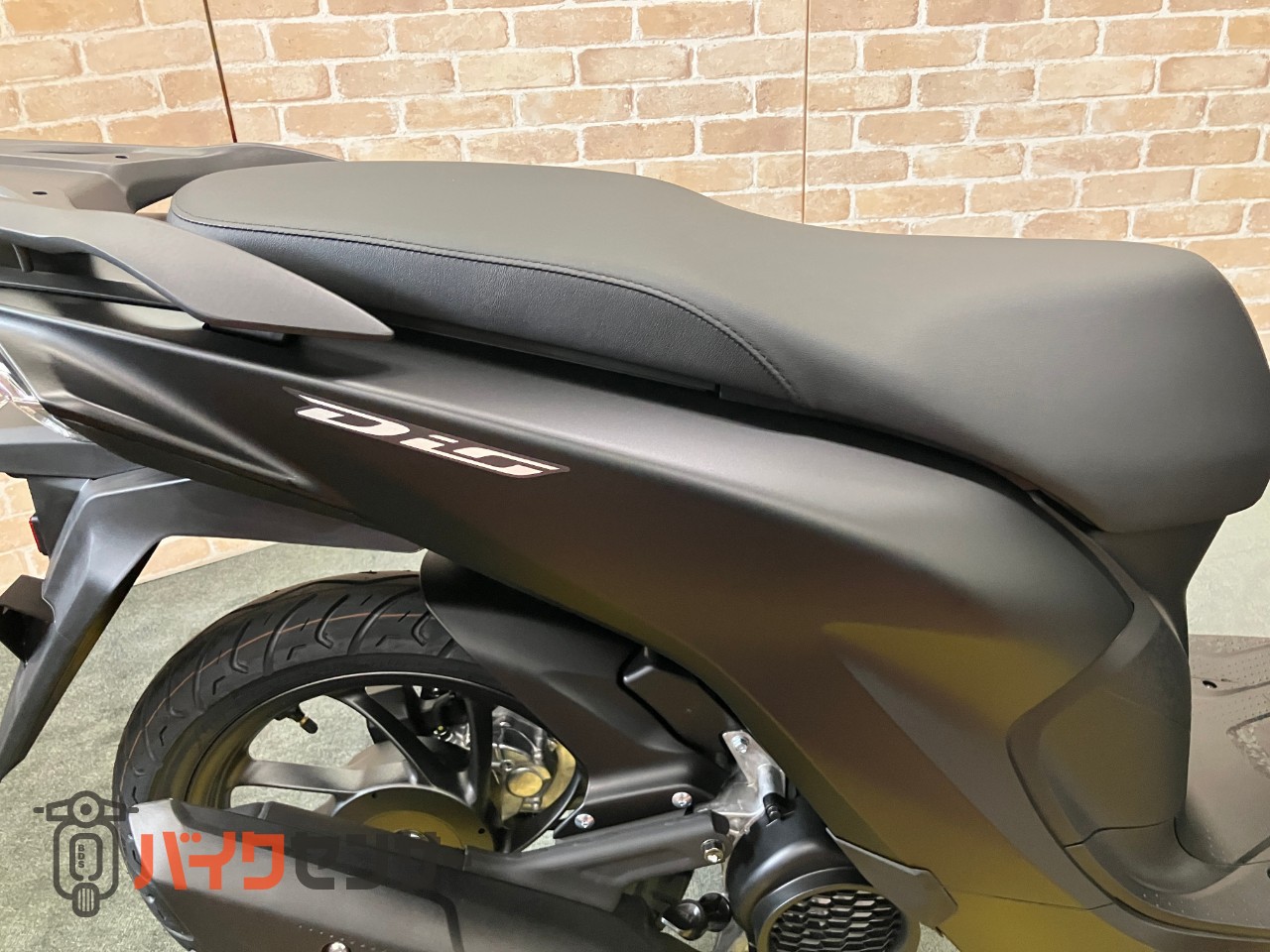 DIO110 Lite　新基準原付・原付免許運転可能　メットイン　サイドスタンド　マット ギャラクシーブラックメタリック_36