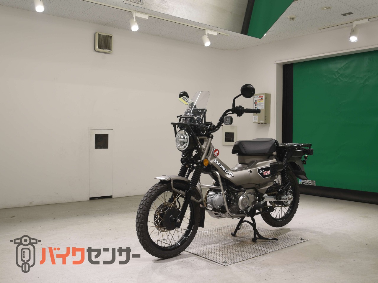 CT125ハンターカブ　エクセルワイドリム　ナイトロンＲサス　ウオタニSP2　T-REV　SP忠男マフラー　OVERスイングアーム_3