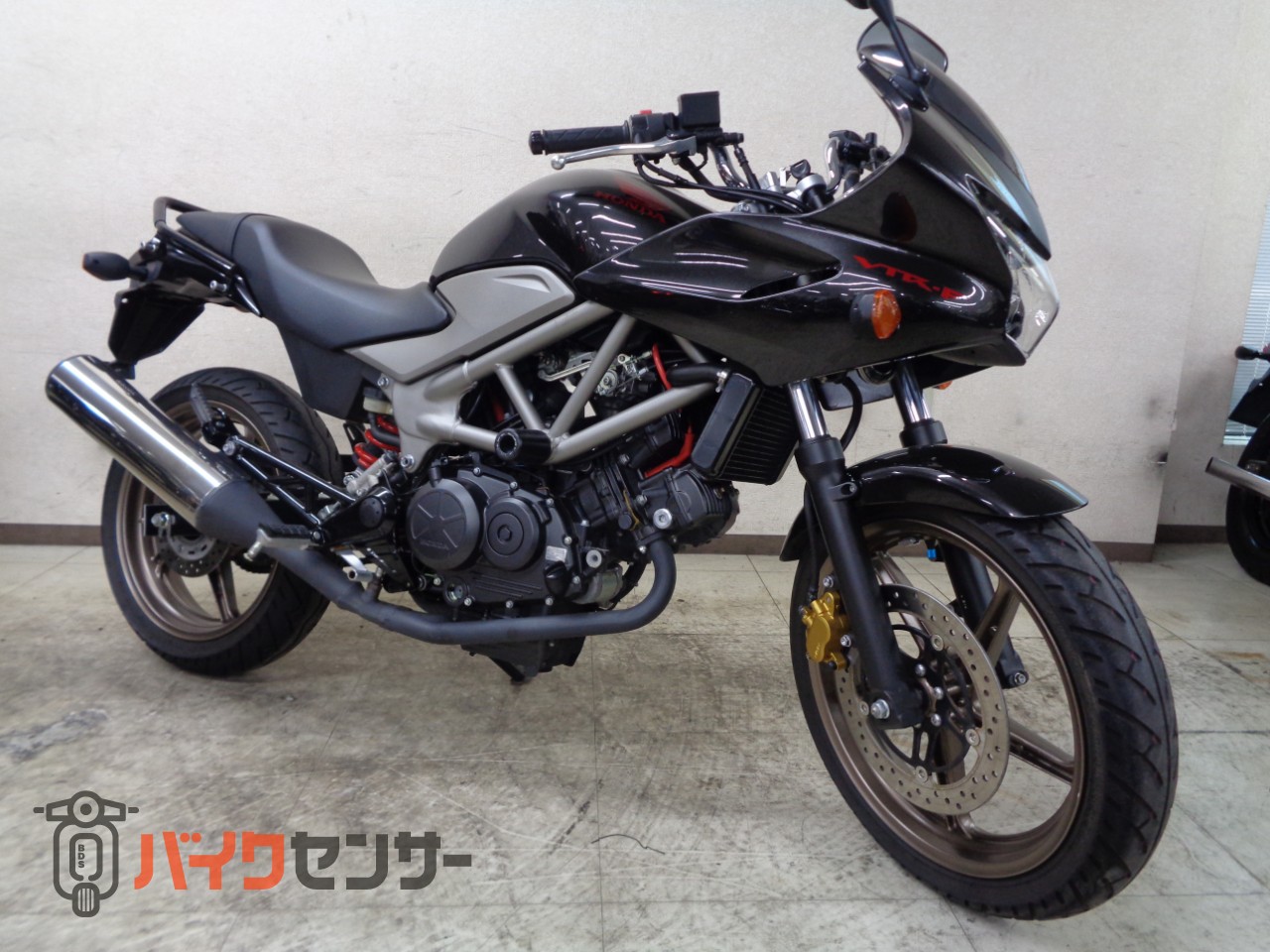 ホンダ VTR250F ラジアルタイヤ マルチリフレクター 多機能液晶