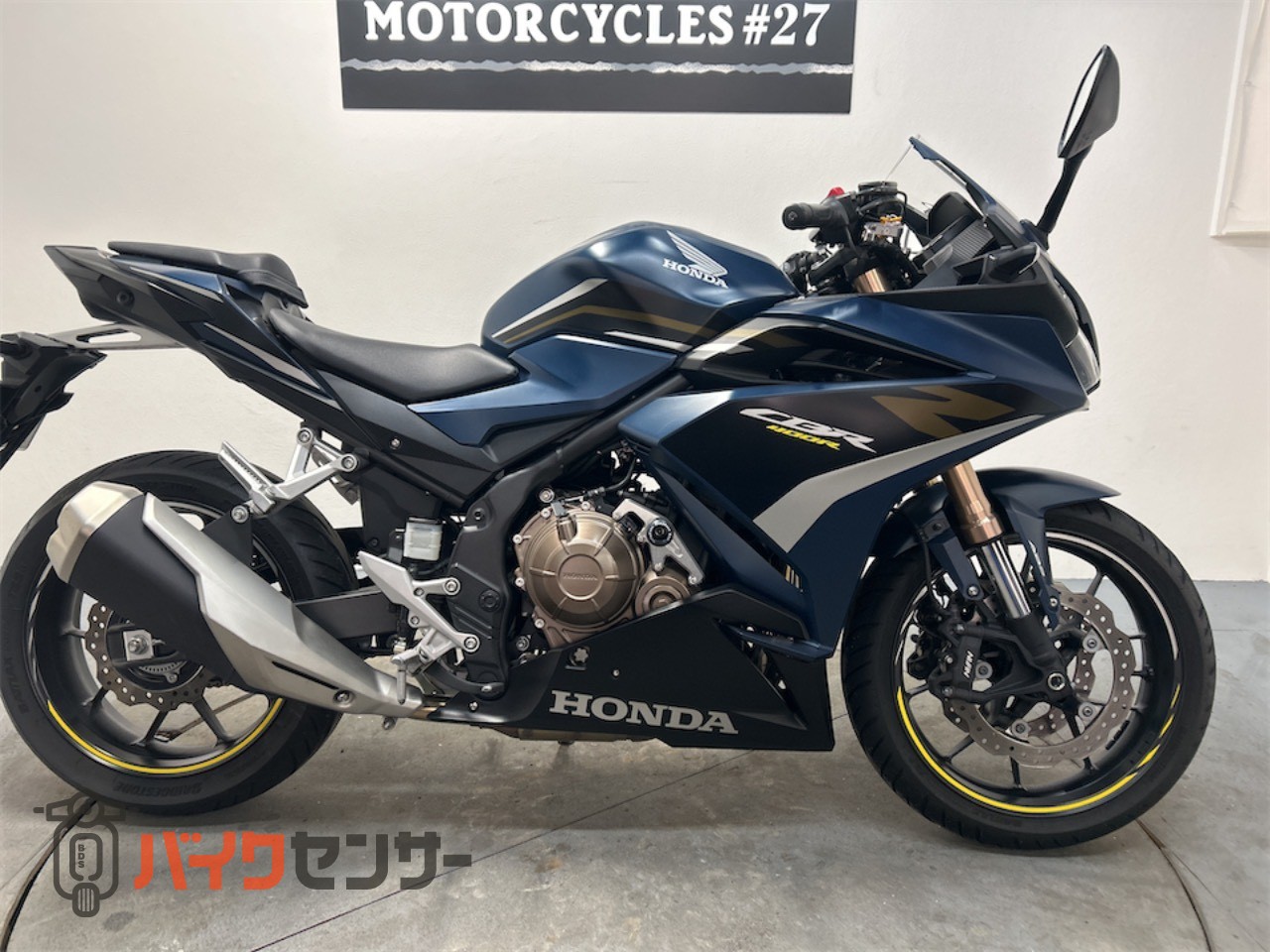 ホンダ CBR400R Wディスクブレーキ 倒立フロントフォークモデル ワン