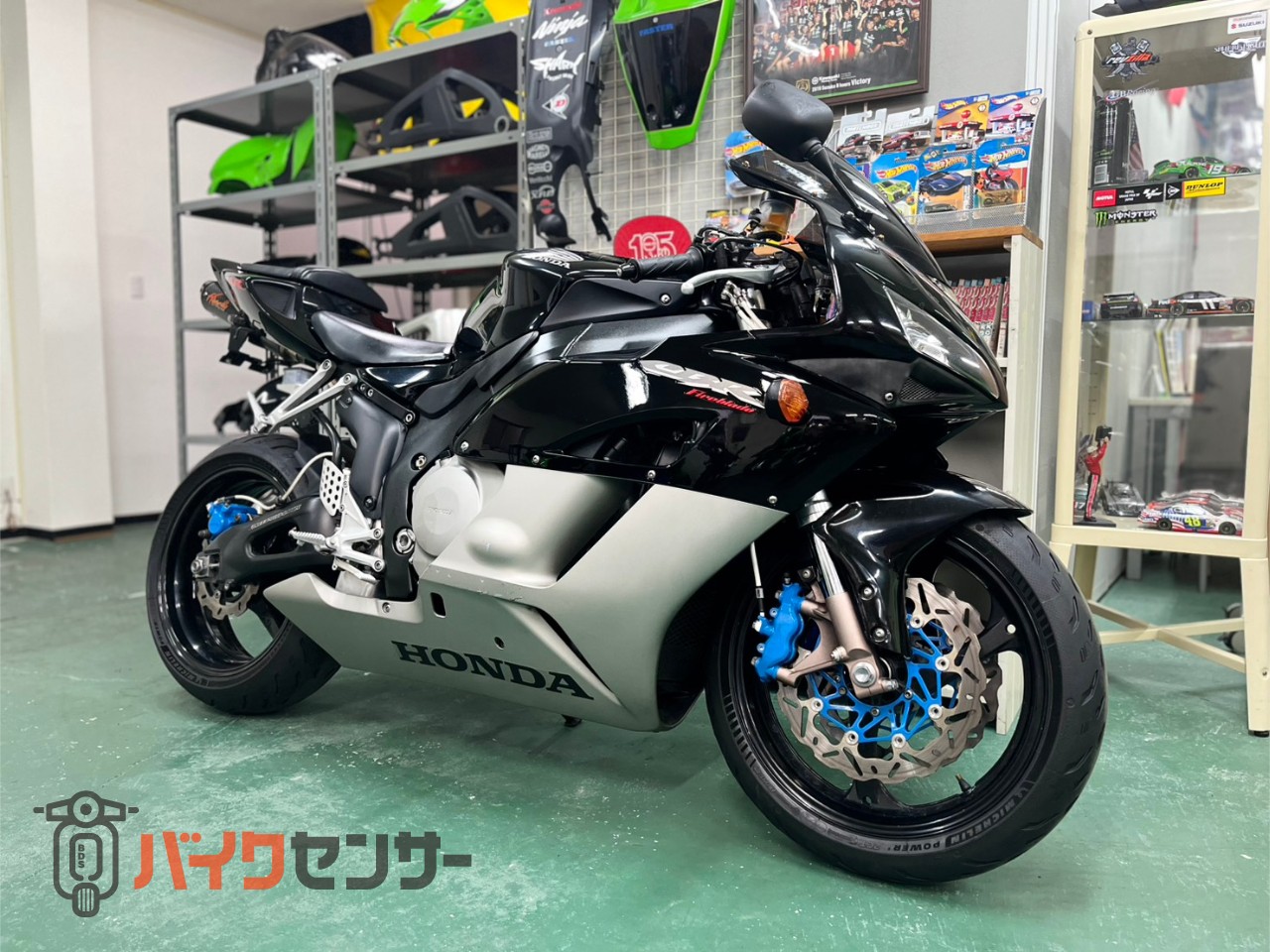 ホンダ CBR1000RR 2004年式 2本出マフラー 前後ペータルディスク 