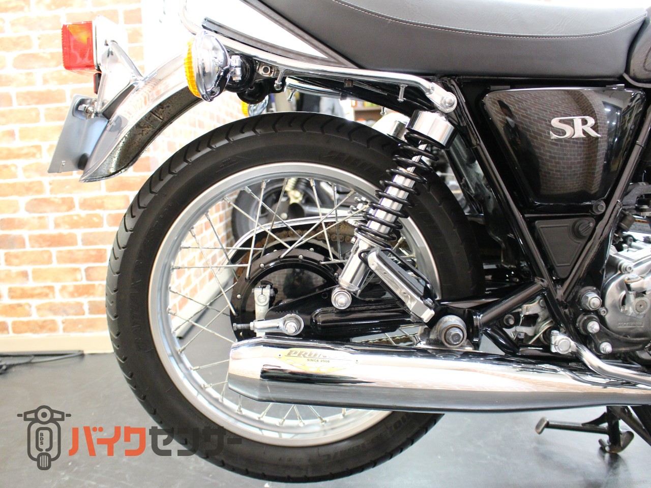 ヤマハ SR400-5 FinalEdition PRUNUSマフラー パフォーマンスダンパー