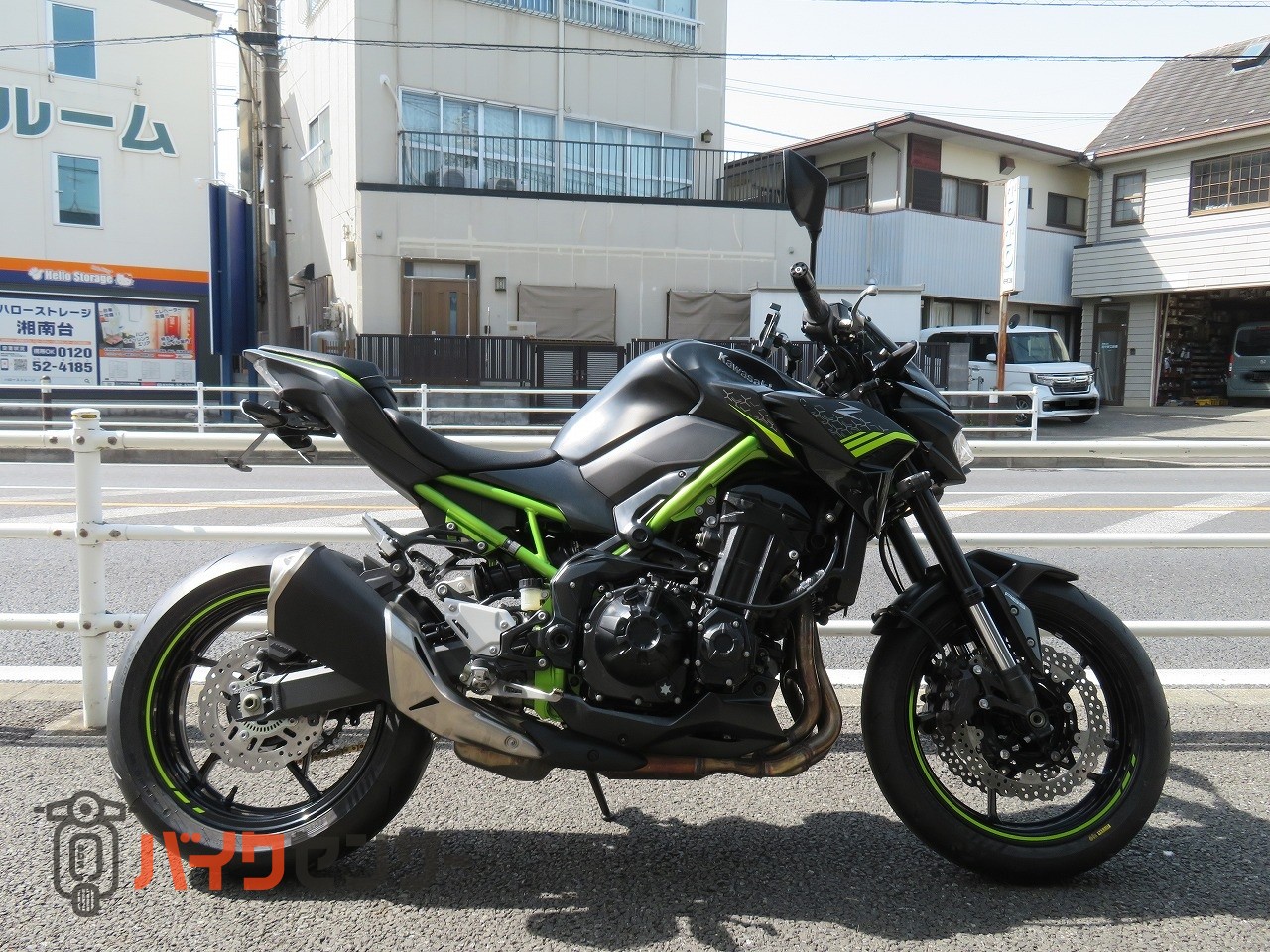 カワサキ Z900 スクリーン フェンダーレス クランクケースリング