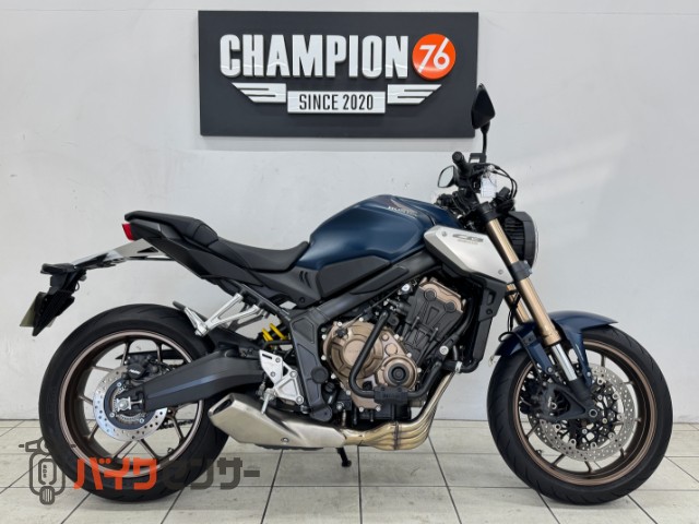 CB650R ノーマルマフラーＤＡＹＴＯＮＡエンジンガード　ドライブレコーダー　グリップヒーター　ヘルメットホルダーＵＳＢ　ＥＴＣ