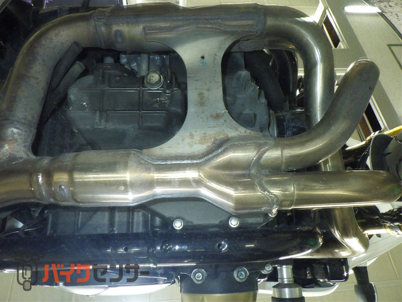 CB1300 SUPER ボルドール スペシャルエディション 前後オーリンズ マルケジーニホイール モリワキスリップオン アクティブレバー_6