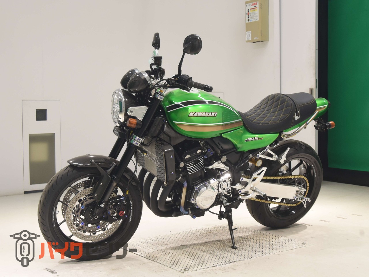 Z900RS SE カスタム多数! オールペイント ウィリーパーツ多数 ROTOBOXカーボンホイール ヨシムラ手曲マフラー_3